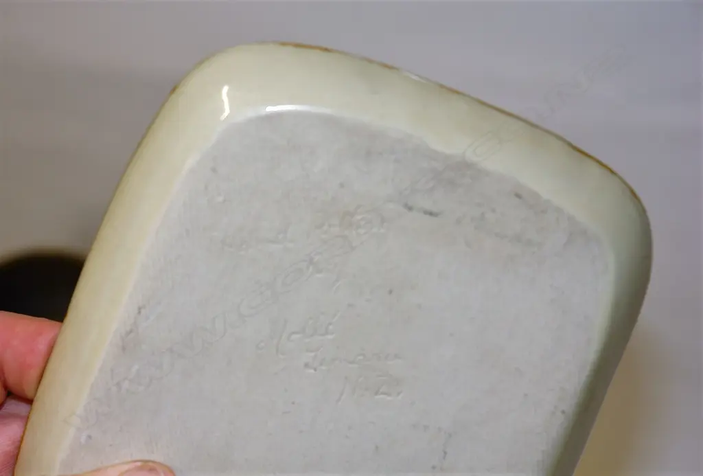 A Molle 'Hand Pottery' Maori themed table dish Image 1++