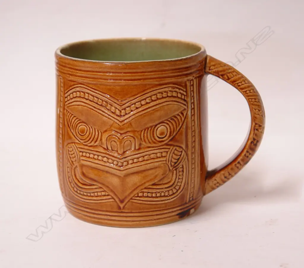 A rare Crown Lynn Wharetana Maori Art Pottery 'Ruru and Weku' drinking mug Image 1++