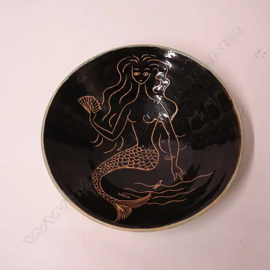 A mid-20thC N.Z. potter unknown mermaid bowl