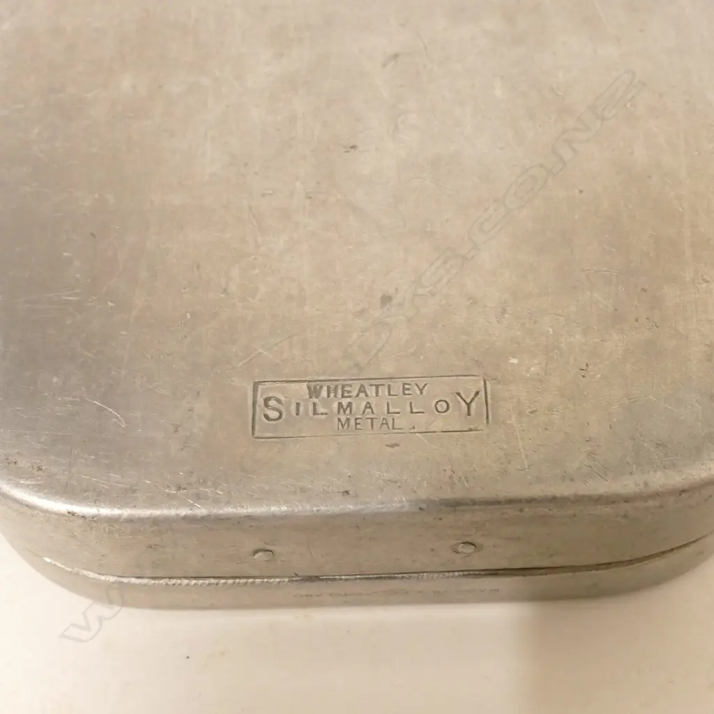Tisdall's & Co. Rotorua N.Z 'Wheatley' fly box Image 1++