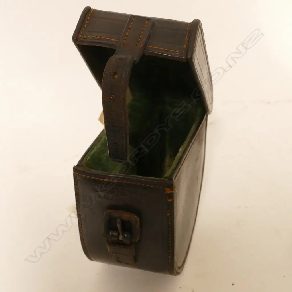 A W.H Tisdalls Wellington leather reel case Image 1++