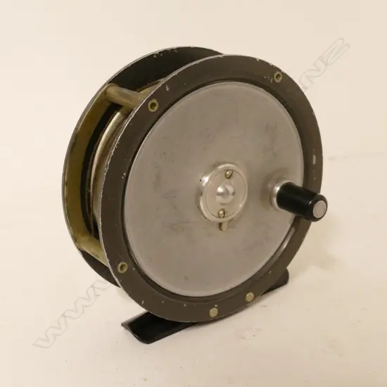 A 3¼ x 1⅛" Hardy's 'The Gem' fly reel