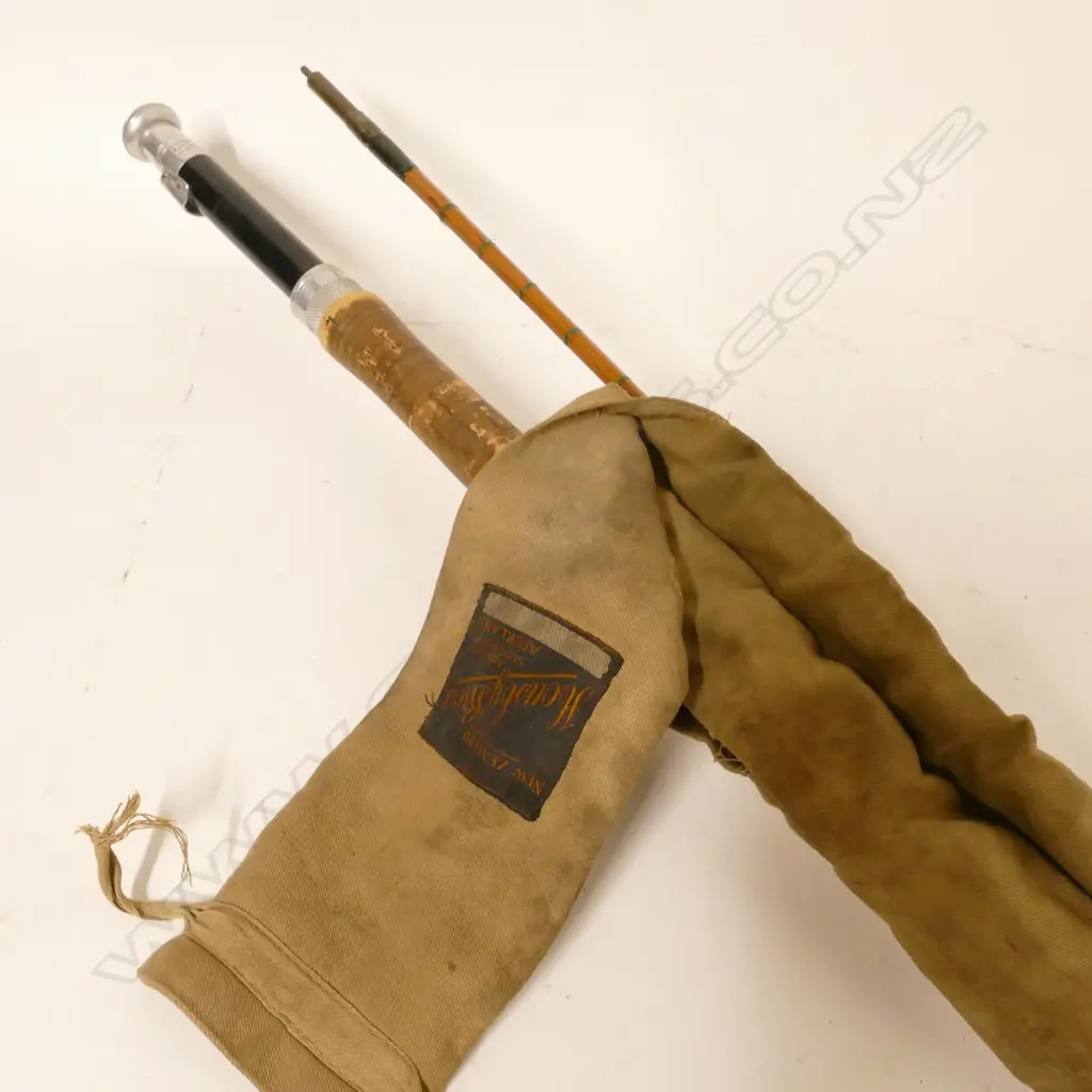 A Housby 'The Dorothy' two-piece split cane trout rod Image 1++
