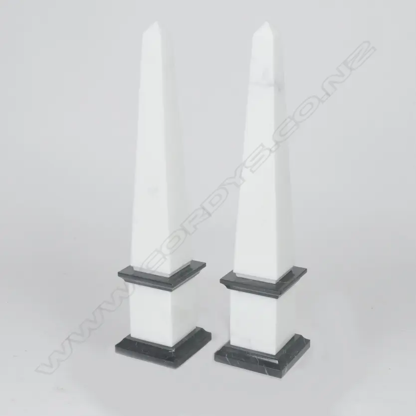 A pair of white and black marble mantel obelisks Image 1++