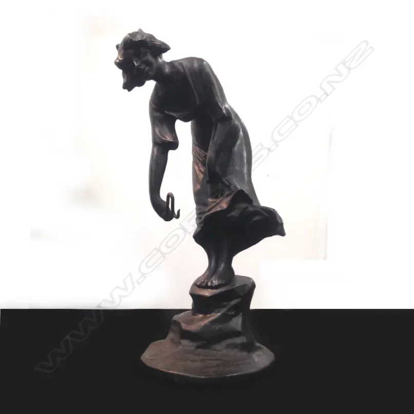 A late Victorian Art Nouveau maiden sculpture Image 1++
