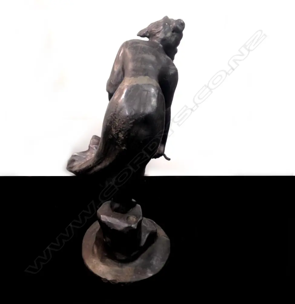 A late Victorian Art Nouveau maiden sculpture Image 1++