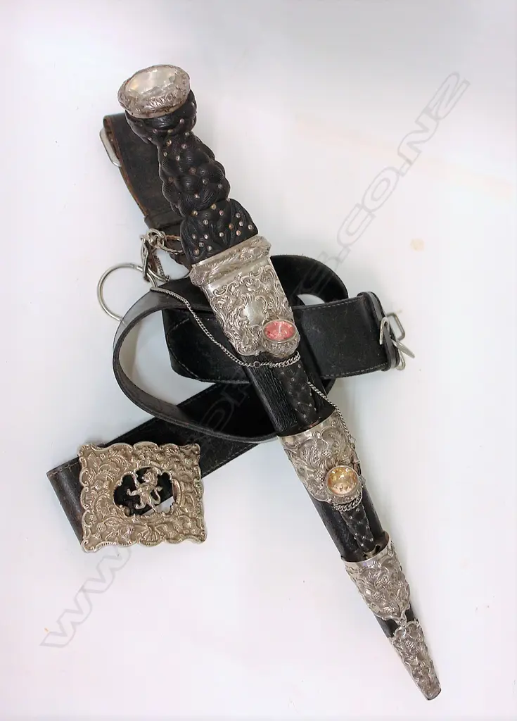 An early 20thC Scottish Dirk and belt Image 1++