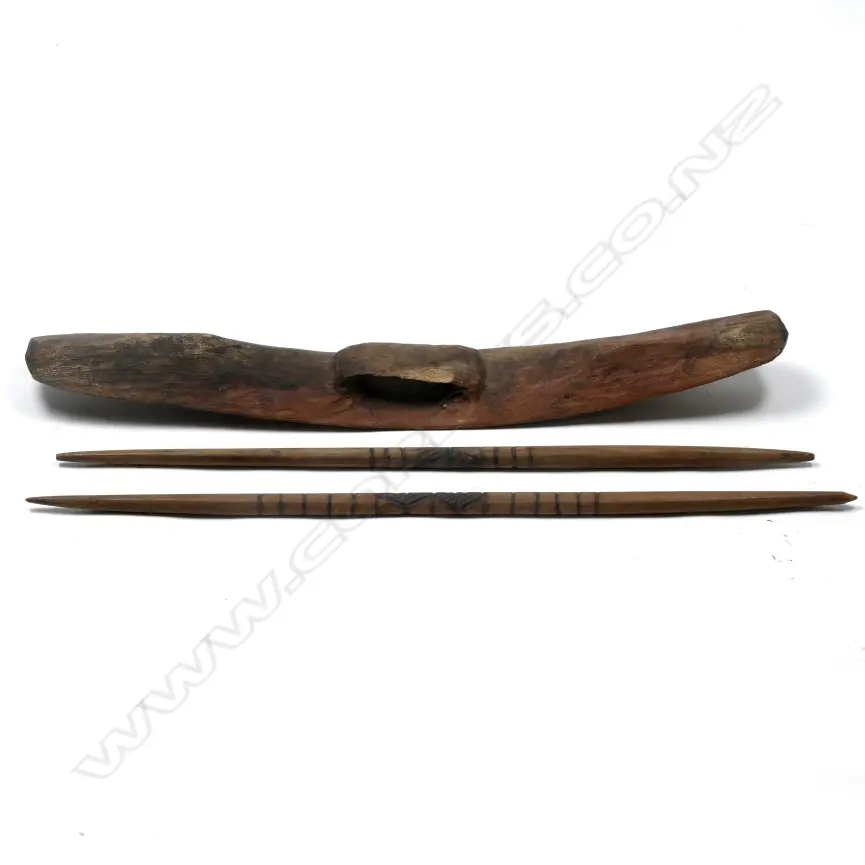 An Australian Aboriginal shield Image 1++