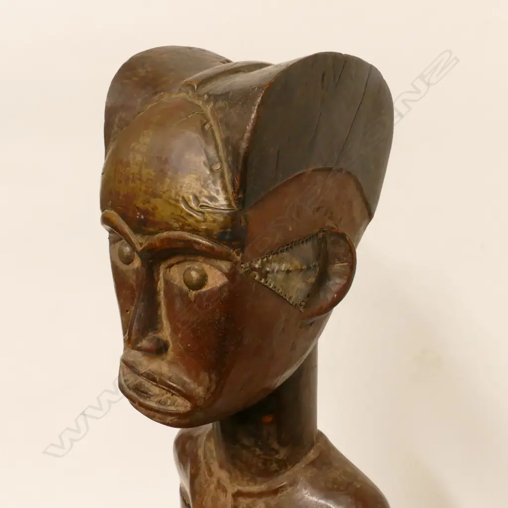 A male Fang figure Image 1++