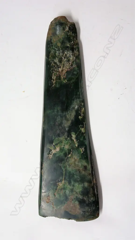 An old Maori pounamu large toki Image 1++