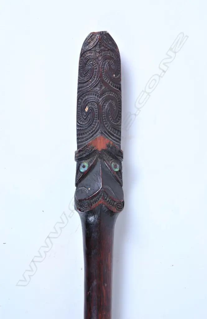 A 19thC finely carved Maori taiaha Image 1++