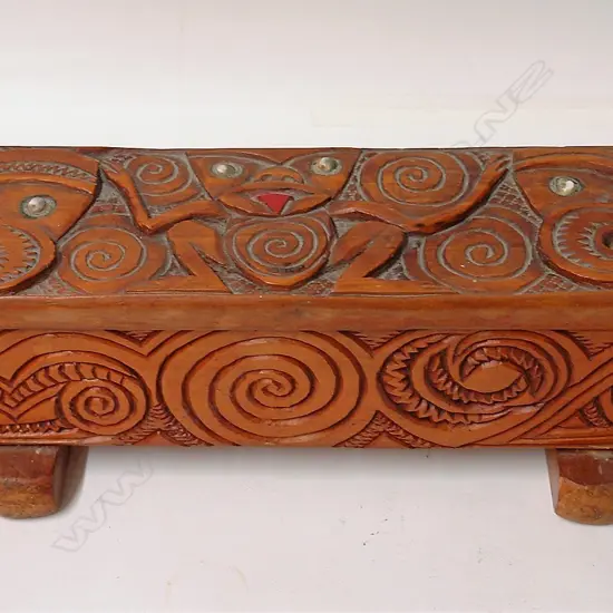 A 1947 Jane Brenkley carved and decorated waka huia