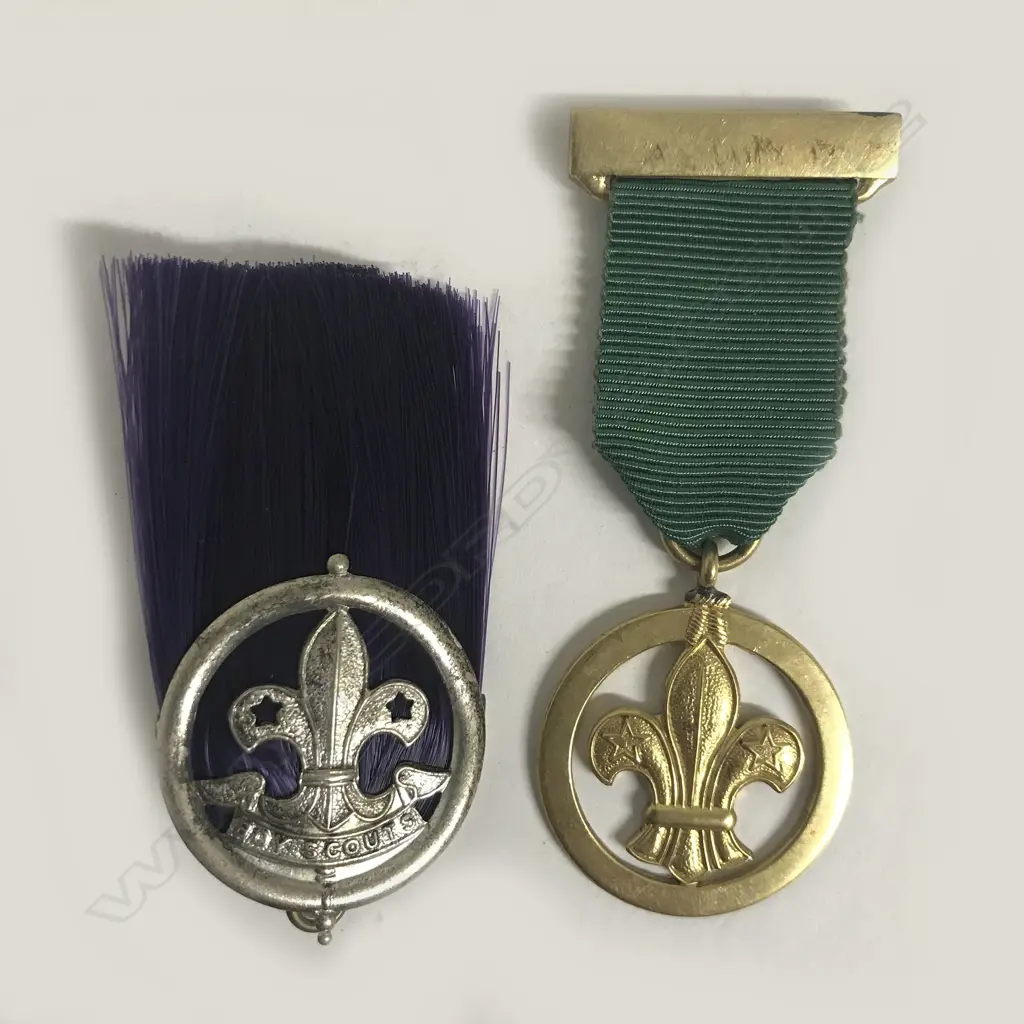 Medal group and badges awarded to Sir William Calder Mackay (1897-1990) Image 1++