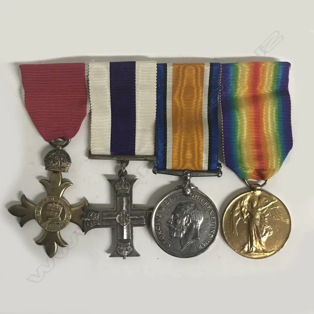 Medal group and badges awarded to Sir William Calder Mackay (1897-1990) Image 1++