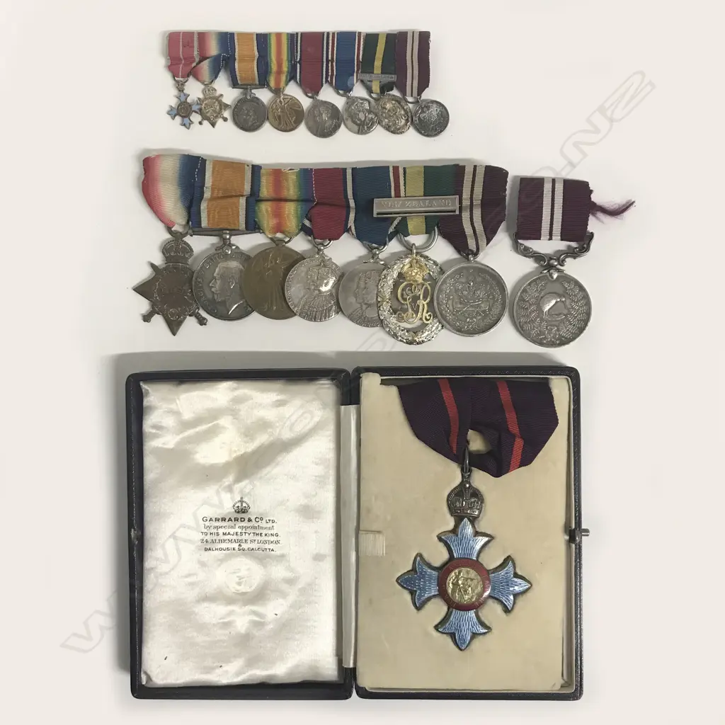 Medal group and badges awarded to Brigadier Searle Dwyer Mason (1892-1953) Image 1++