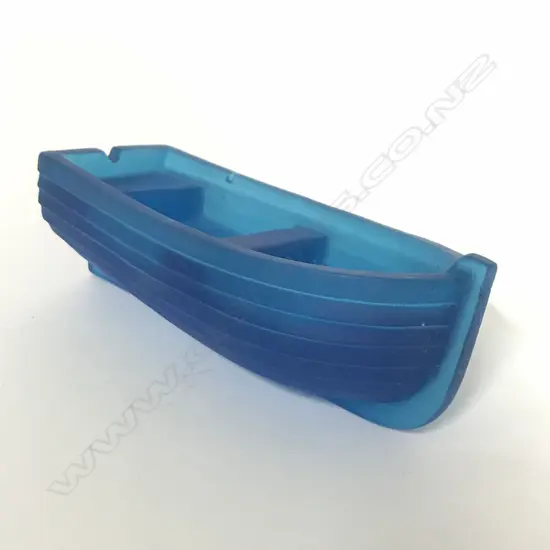 A Ron Reichs studio glass 'Colonial Waka'