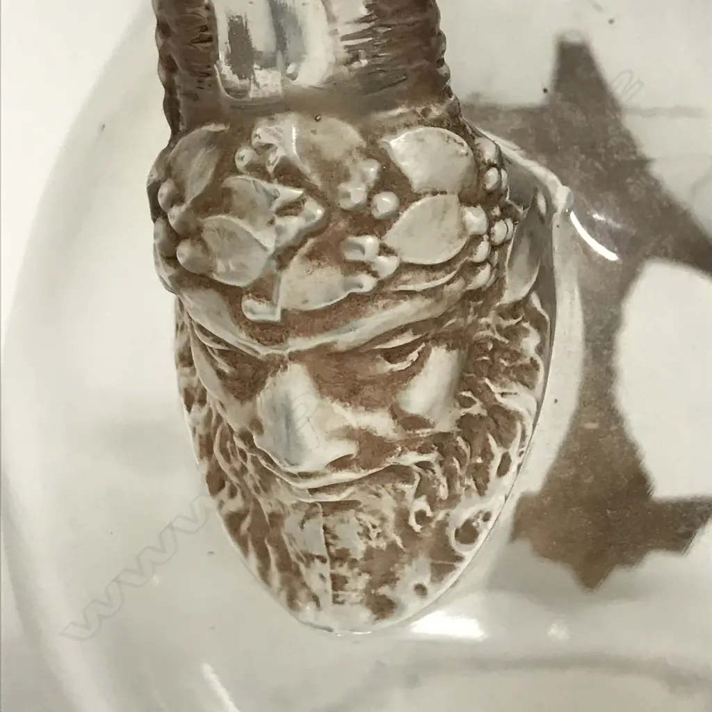 A René Lalique 'Satyre' decanter for Cusenier Image 1++