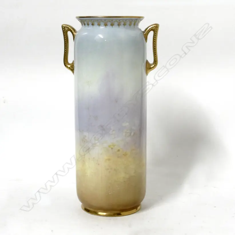 A Royal Doulton vase hand-painted by Leslie Arthur Harradine (act. 1920-1950s) Image 1++