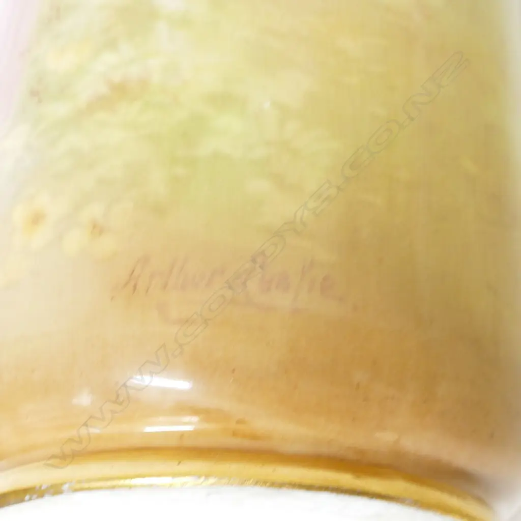 A Royal Doulton vase hand-painted by Leslie Arthur Harradine (act. 1920-1950s) Image 1++