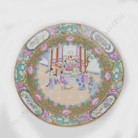 A large Chinese famille rose porcelain circular charger