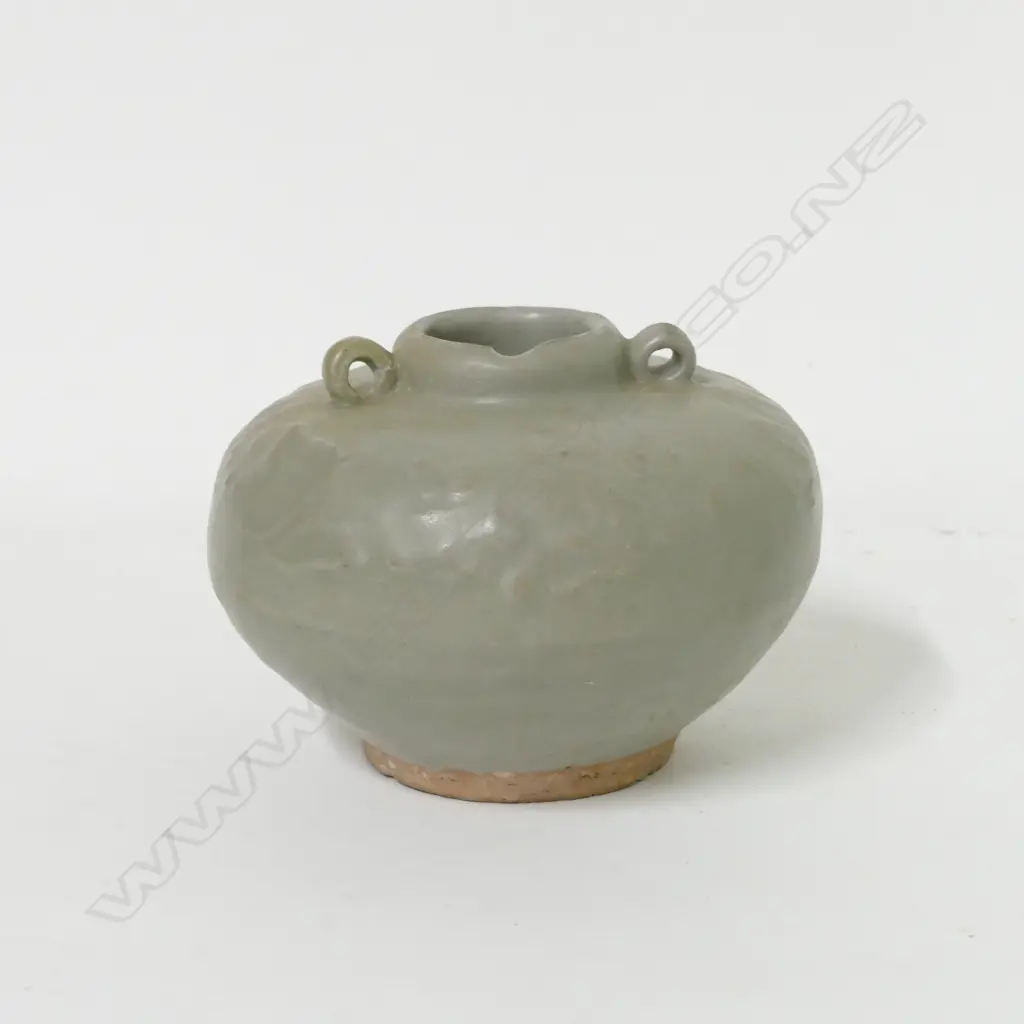 A Chinese early provincial celadon pot Image 1++