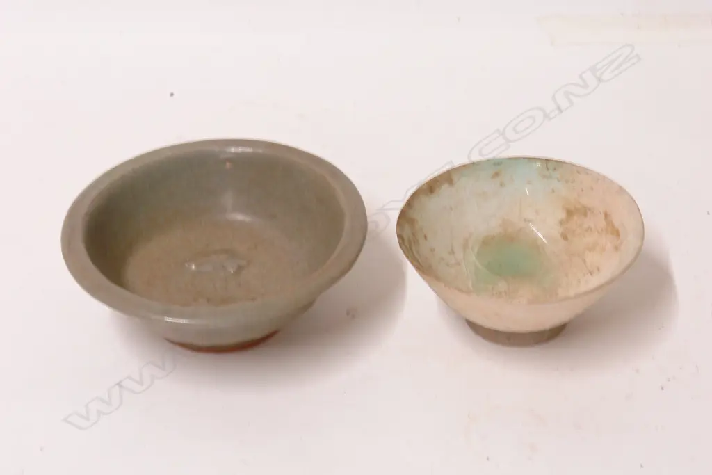 A celadon Longquan twin fish dish Image 1++