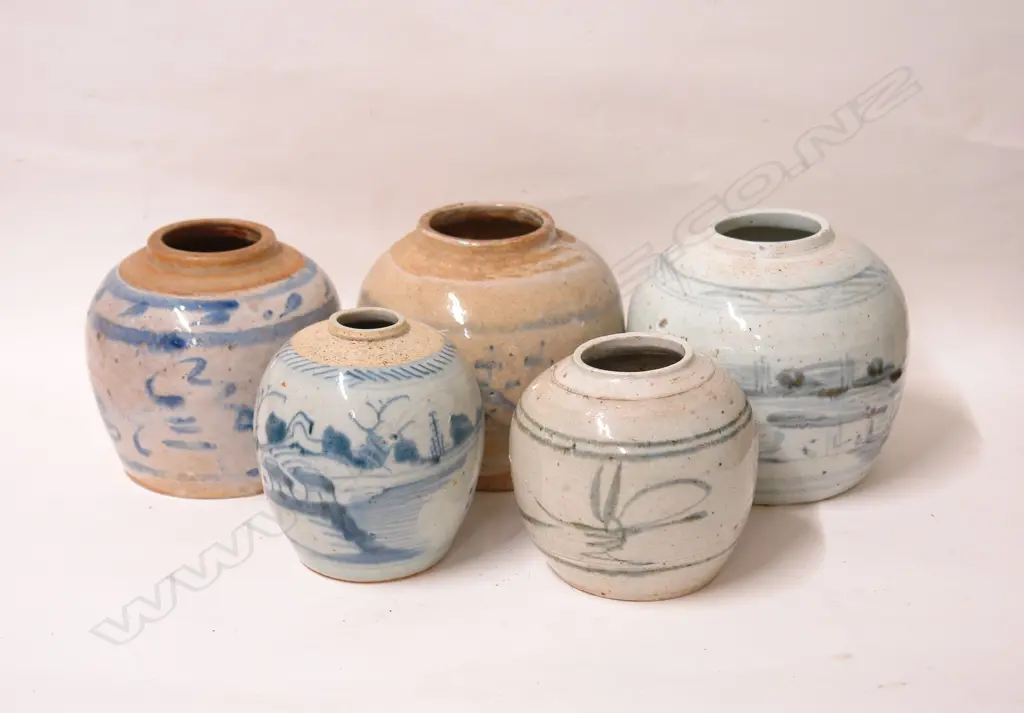 Five Chinese porcelain ginger jars Image 1++