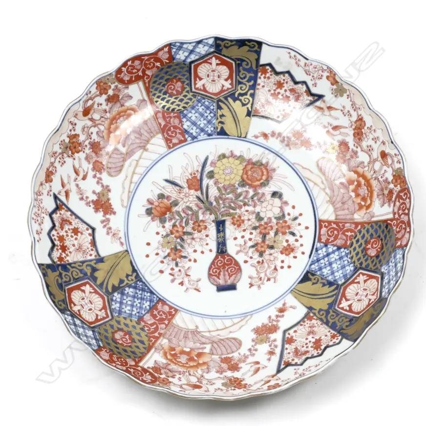 A 19thC Japanese Imari charger Image 1++