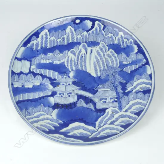 A Japanese Arita porcelain charger