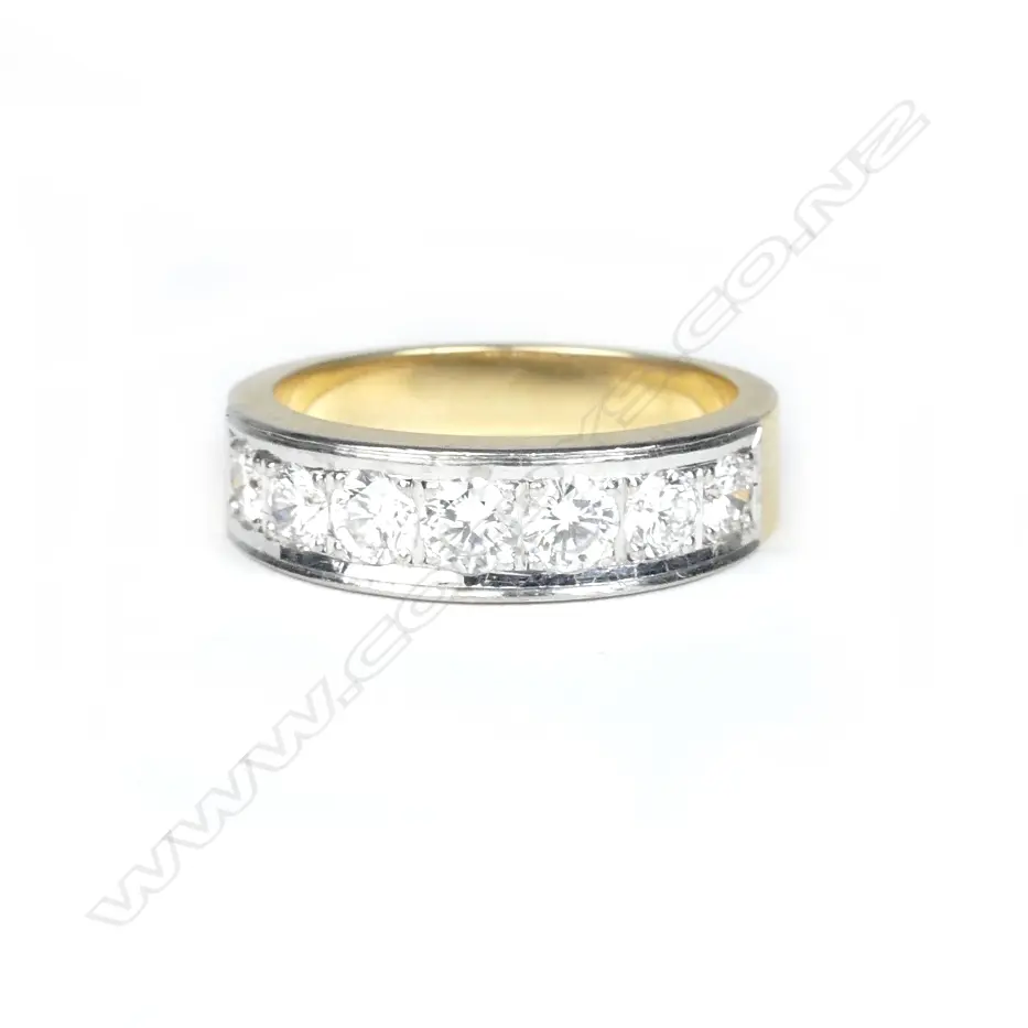 An 18ct. gold and diamond ring Image 1++