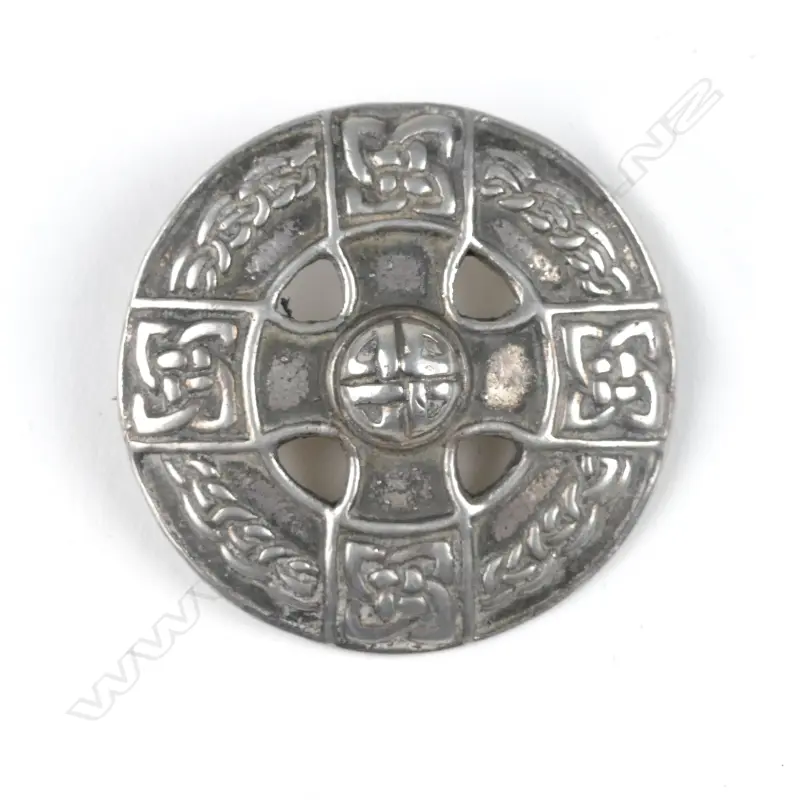 An early 20thC Scottish silver Celtic brooch Image 1++