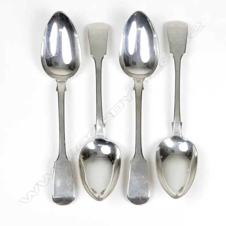 A set of four William IV fiddle pattern tablespoons Image 1++