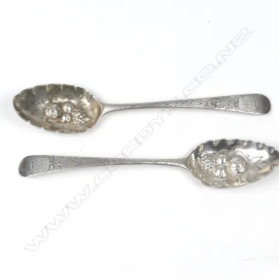 A pair of small Georgian berry spoons