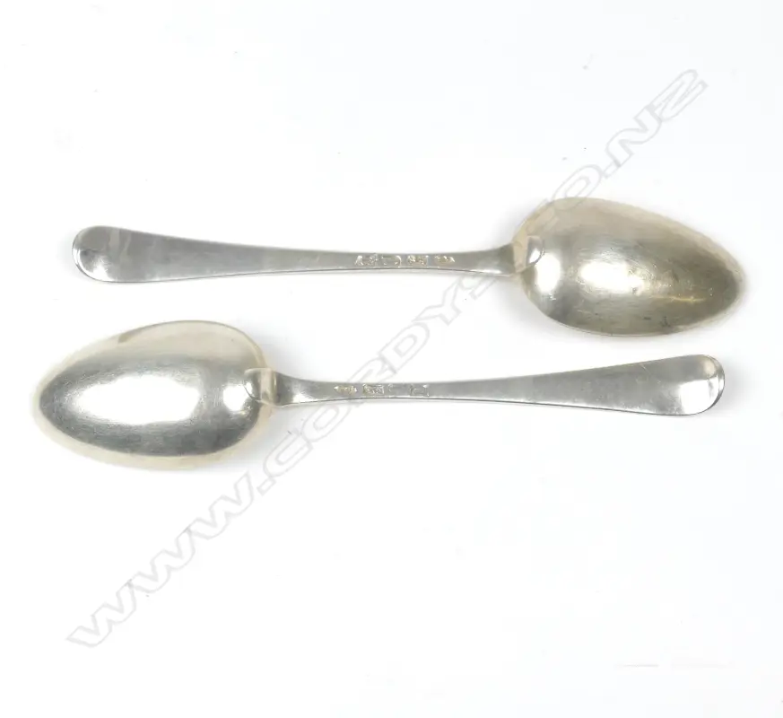 A pair of George III silver tablespoons Image 1++