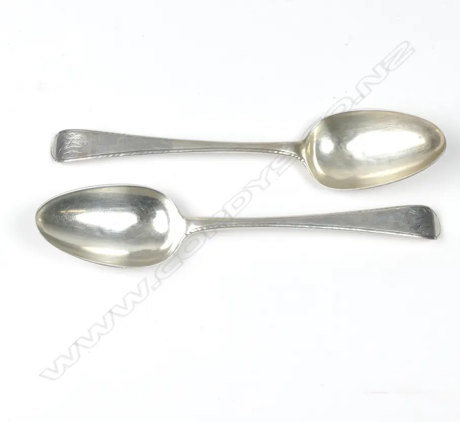 A pair of George III silver tablespoons Image 1++