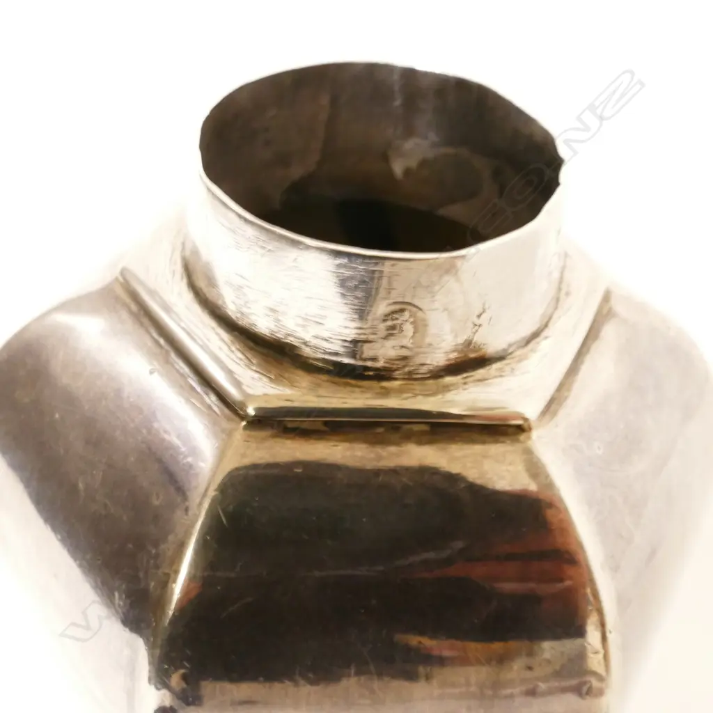 A rare Queen Anne Britannia standard silver tea caddy Image 1++