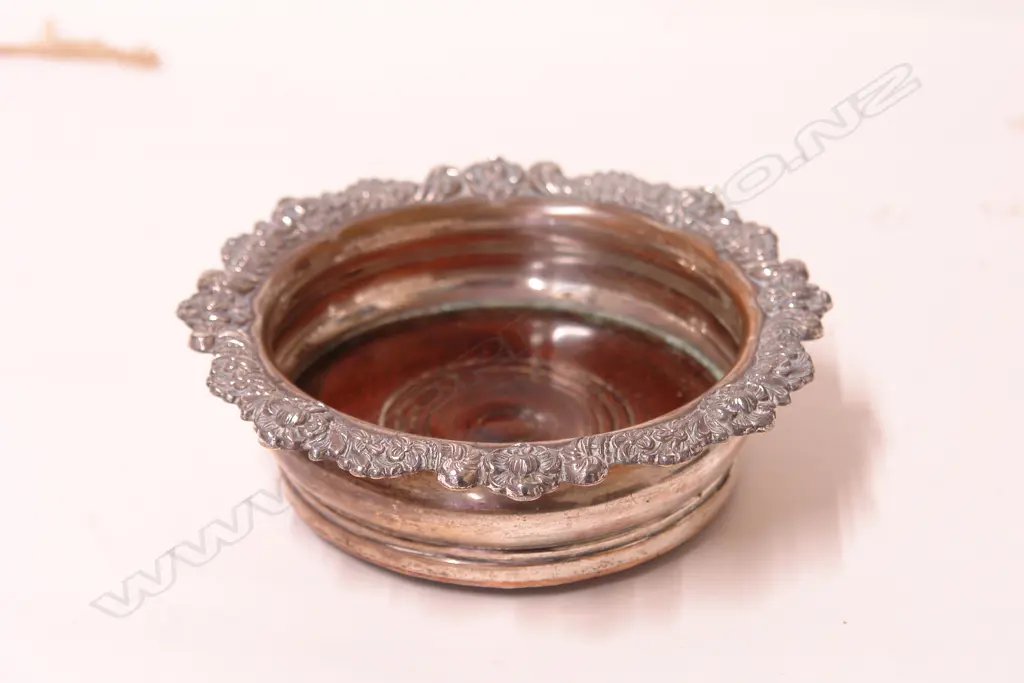 A 19thC Old Sheffield Plate wine coaster Image 1++