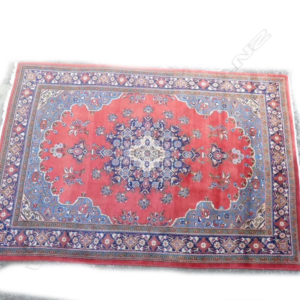 A large good quality hand knotted Persian Hamadan carpet Image 1++