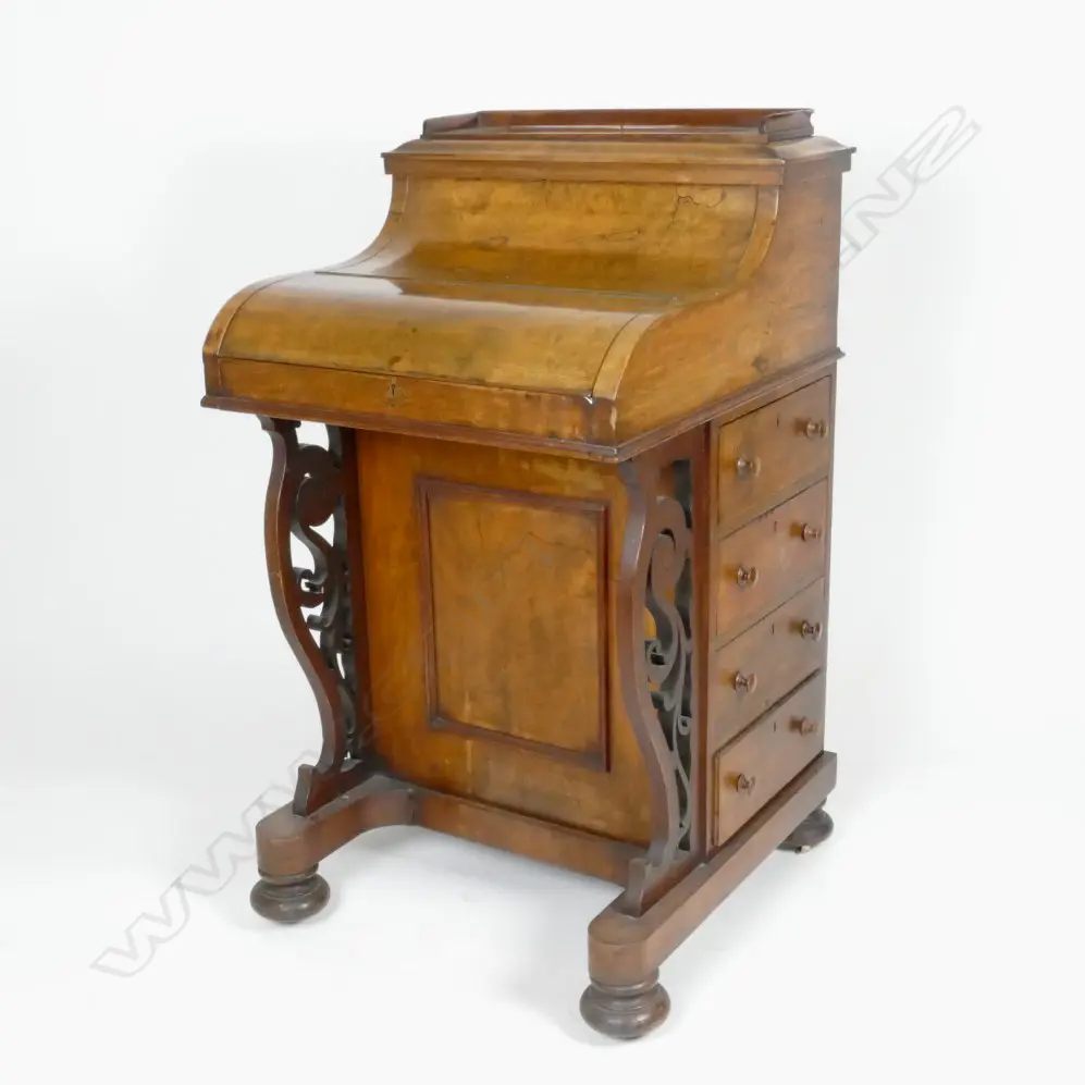 A Victorian walnut piano top Davenport Image 1++