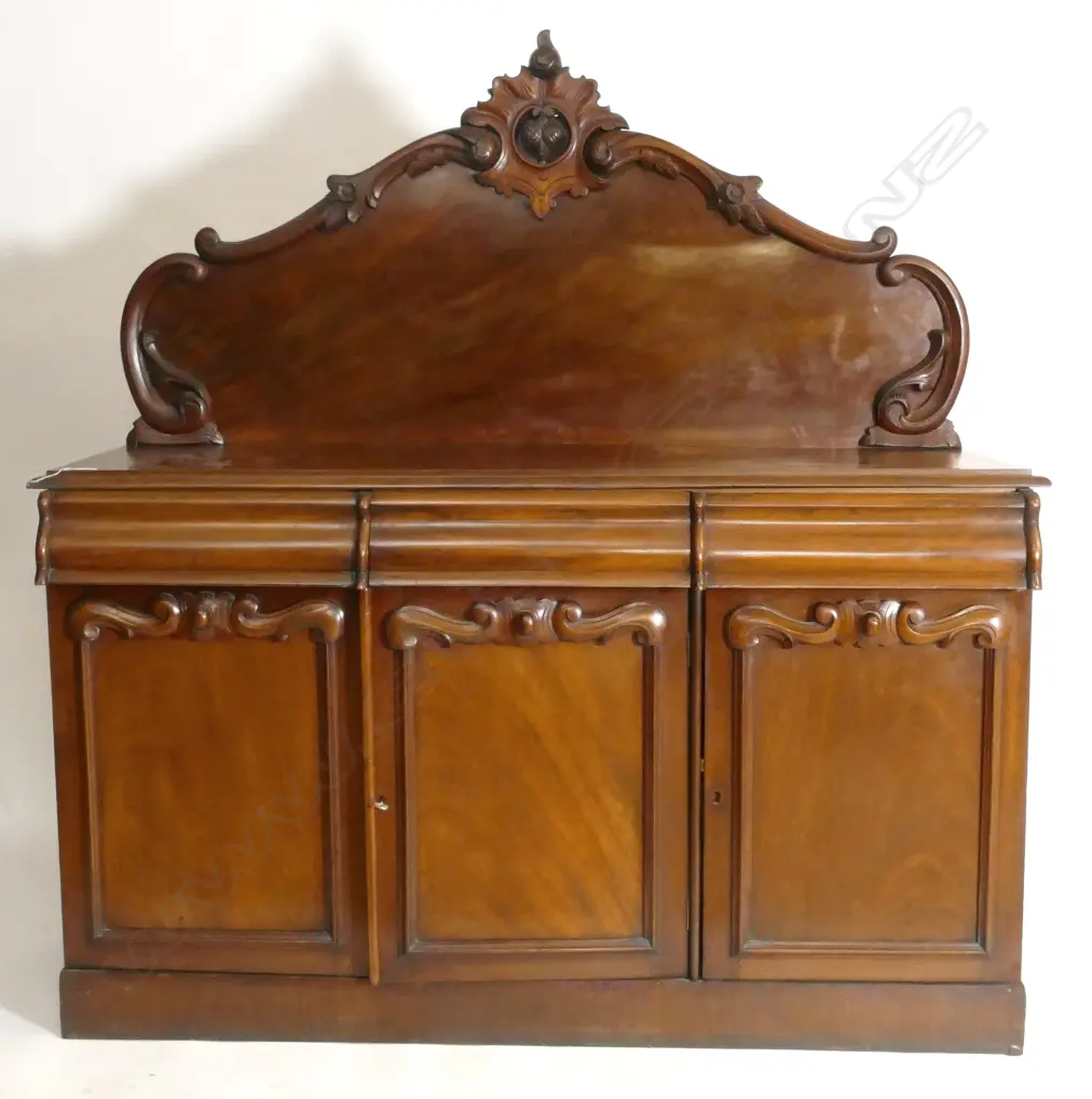 A Victorian flame mahogany sideboard Image 1++
