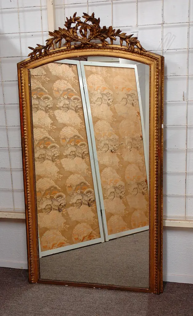 A late19thC giltwood wall mirror Image 1++