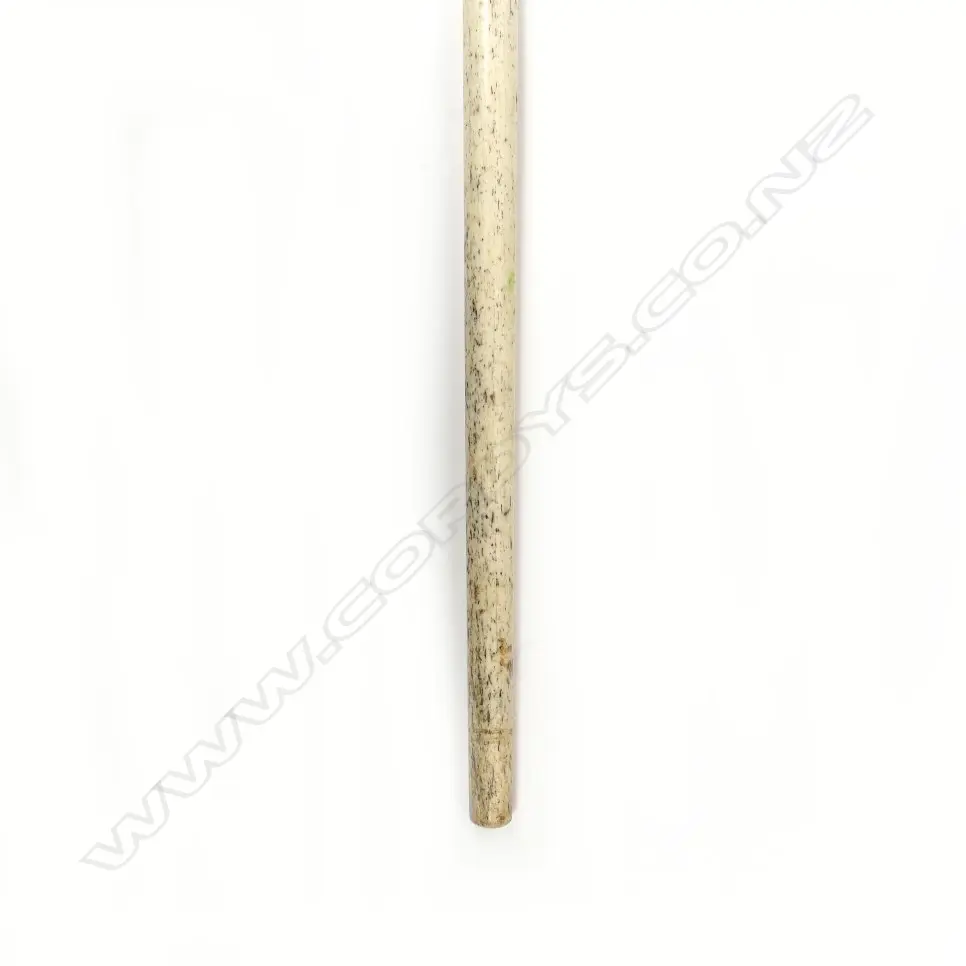 A 19thC whalebone cane Image 1++