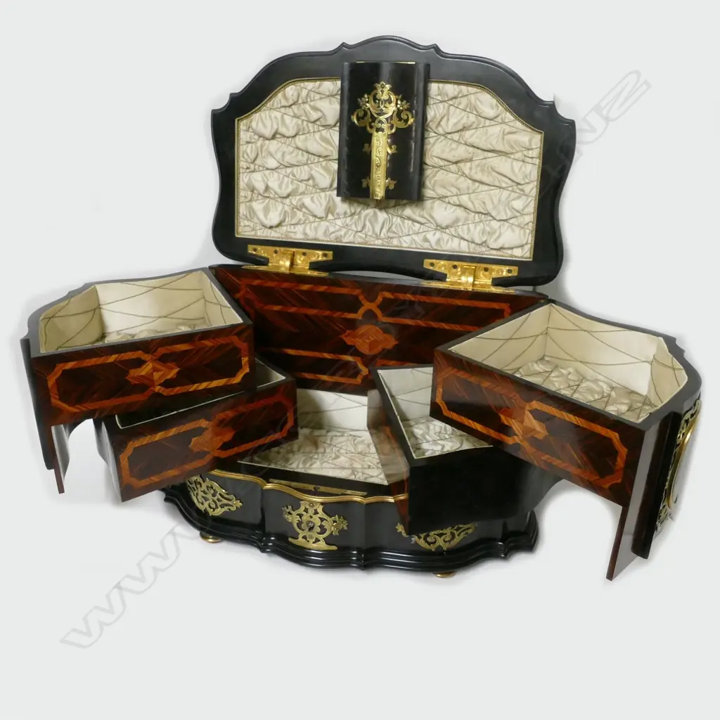 A French parquetry jewellery case by Maison Alphonse Giroux et Cie. Paris Image 1++