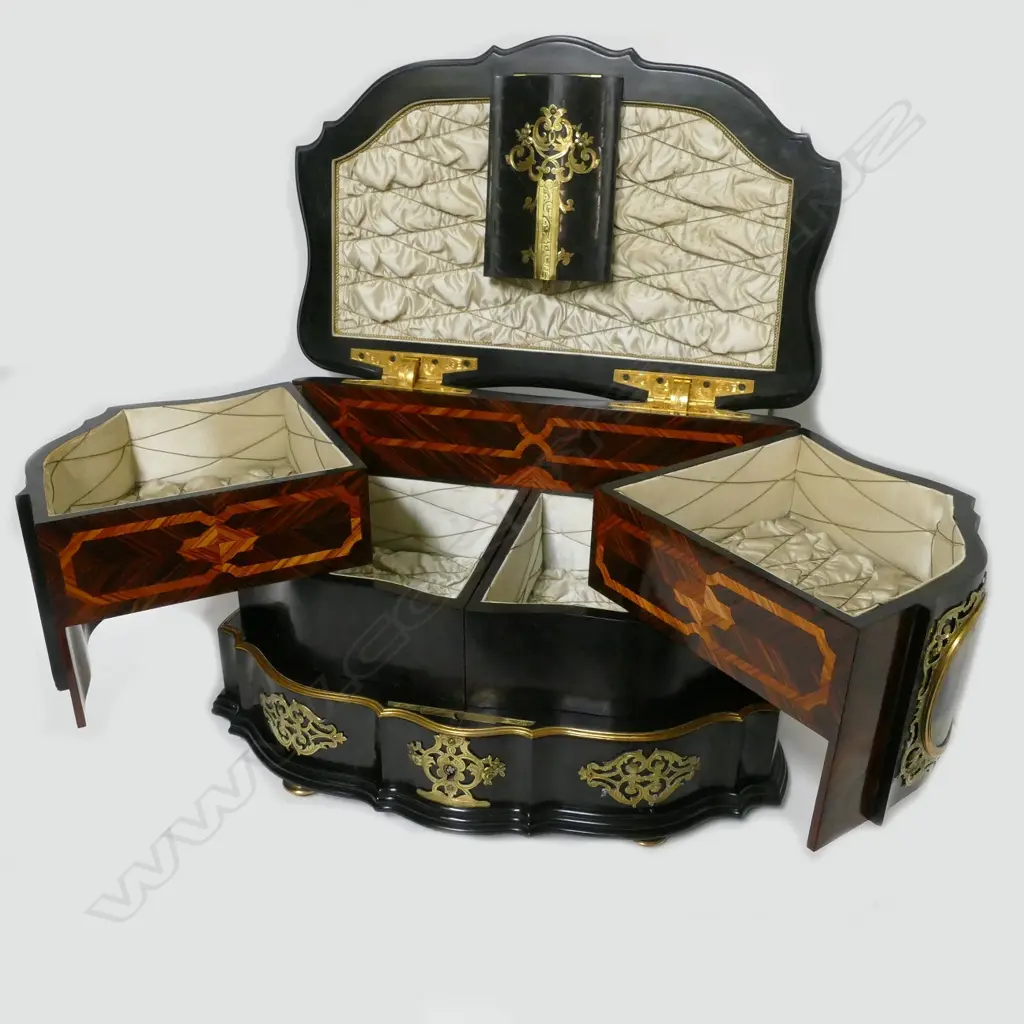 A French parquetry jewellery case by Maison Alphonse Giroux et Cie. Paris Image 1++
