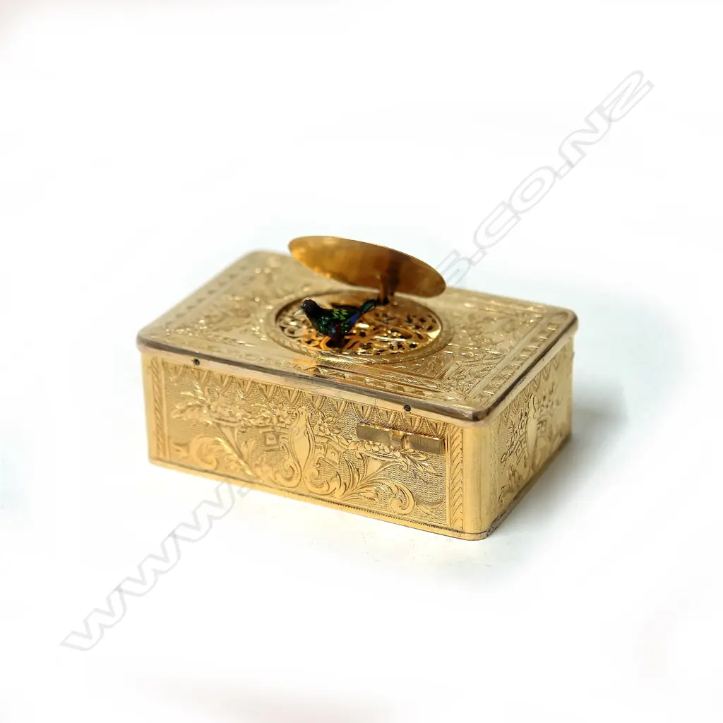 A rare early 20thC French Bontem singing bird gilded box Image 1++