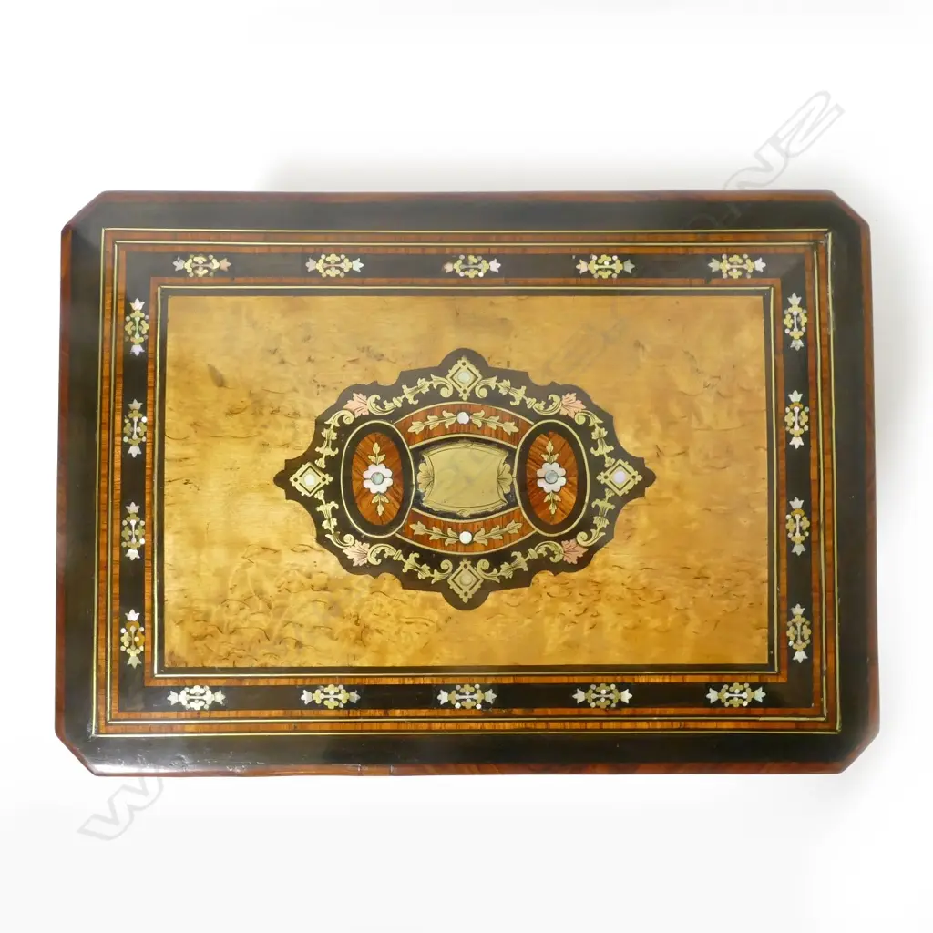 A 19thC French marquetry dressing case Image 1++