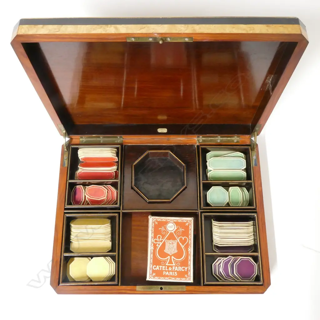 A French birds-eye maple games box labelled 'Commoy - Rue St. Dominique - Lyon' Image 1++