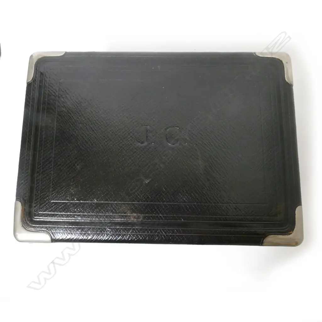 A 19thC French Morocco leather covered dressing case by Veuve Pierre Somani et Fils Image 1++