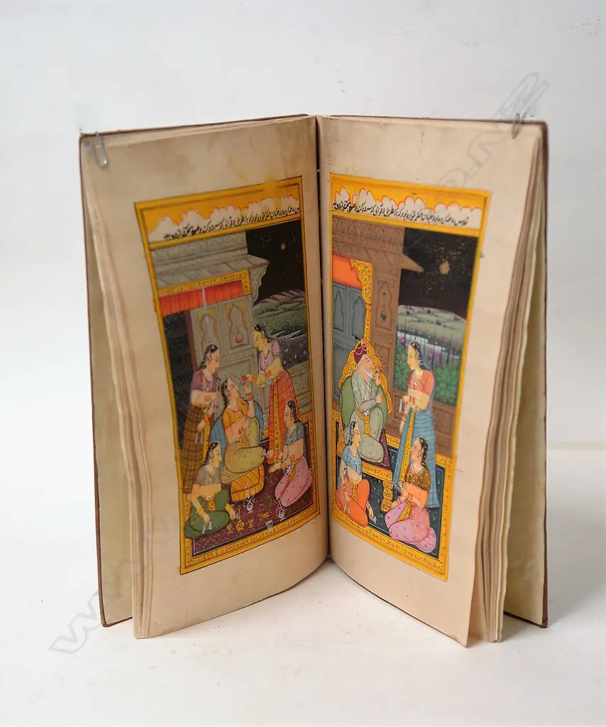 A late 19th/early 20thC Persian Mughal illuminated book Image 1++