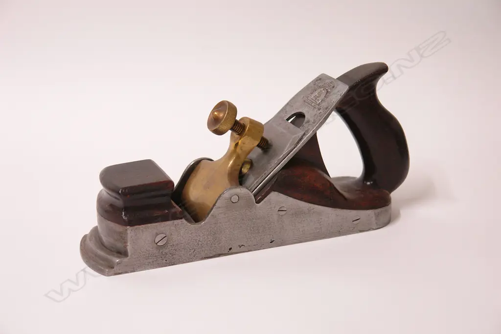 An early 20thC rosewood infill smoothing plane Image 1++